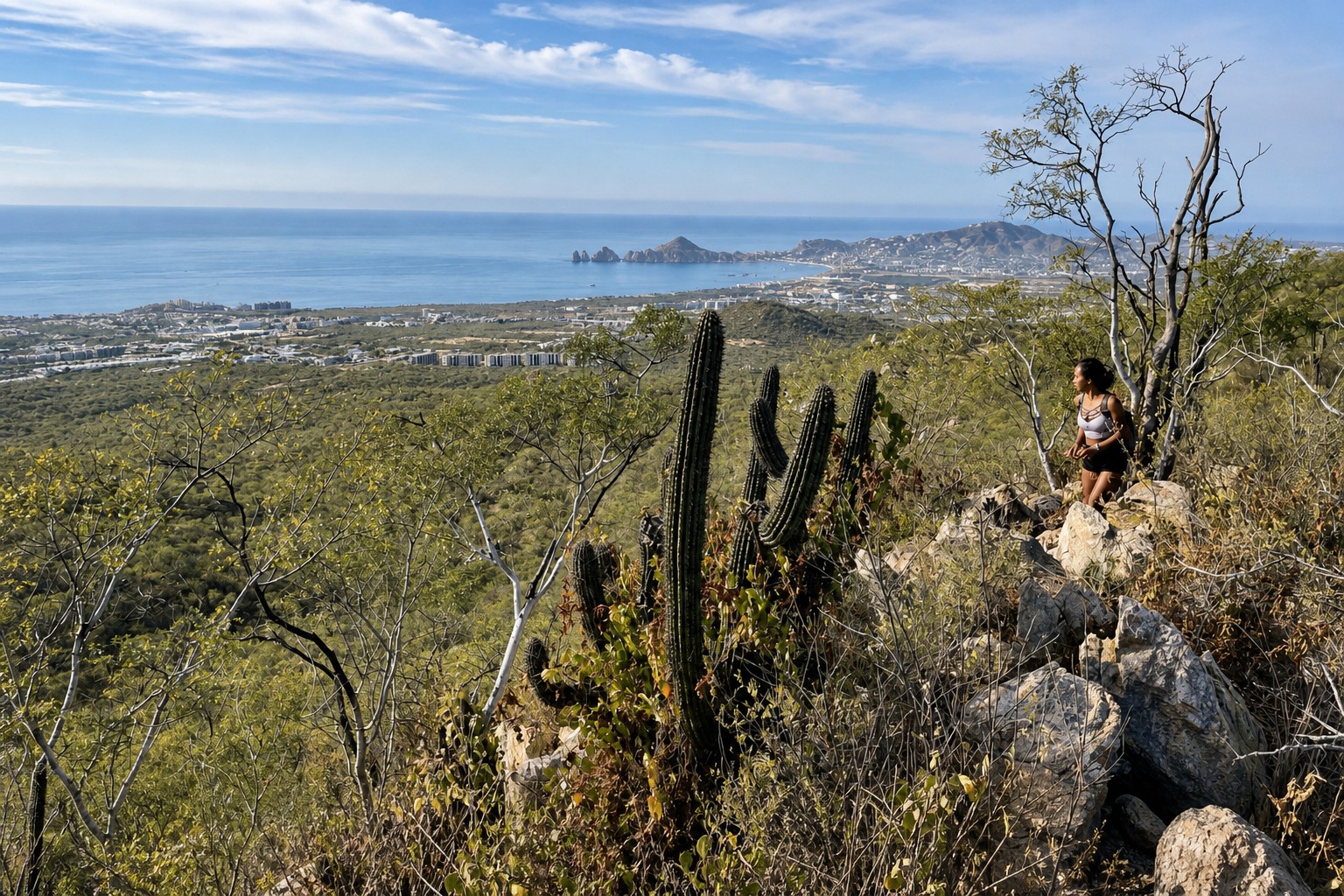 Hiking trail with ocean views behind Villa Utopia
